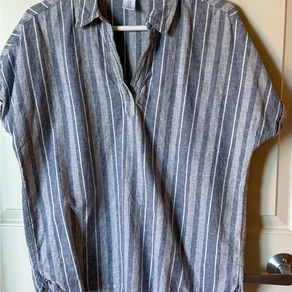 Sigrid Olsen Artisan crafted, resortwear, Blue and White Striped Shirt size med - Picture 1 of 5